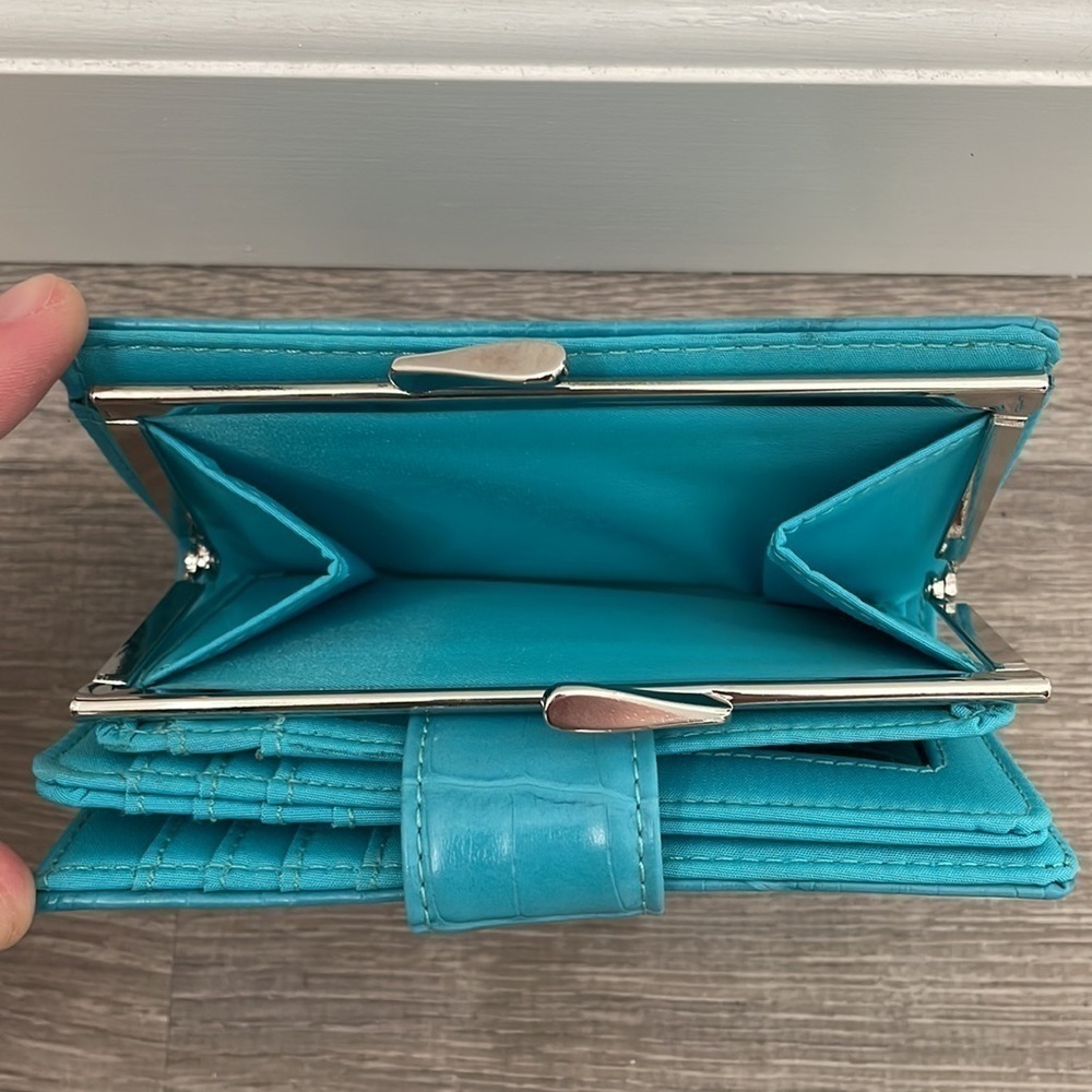 Blue Wallet - Picture 5 of 5